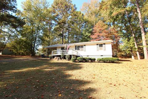 1013 Point Cloxson Cir, Jacksons Gap, AL 36861 photo 3