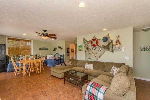 452 Locklear Dr, Jacksons Gap, AL 36861 photo 11