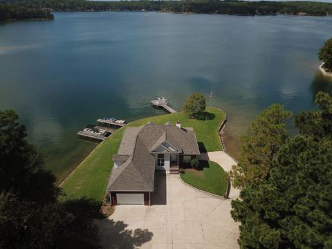 2008 Point Windy Dr, Jacksons Gap, AL 36861 photo 1