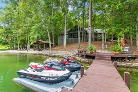 570 Wake Robin, Eclectic, AL 36024 photo 1