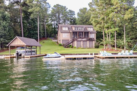 221 Pearly Dr, Equality, AL 36026 photo 1
