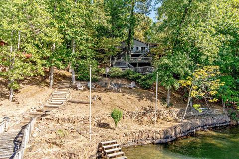 127 Hilltop Dr, Tallassee, AL 36078