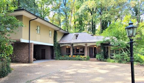 959 Ridgeway Dr, Alexander City, AL 35010