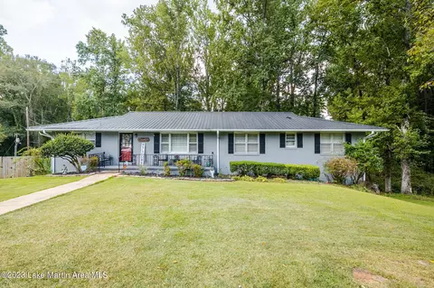 1808 Trussell Rd, Alexander City, AL 35010