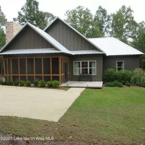 414 Harbor View Blvd, Dadeville, AL 36853