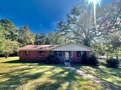 964 Wind Creek Farms Rd, Alexander City, AL 35010