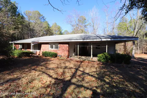 1362 Confederate Dr, Alexander City, AL 35010