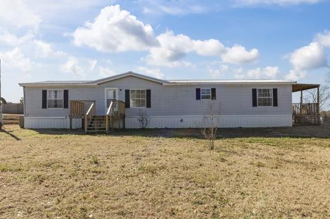 3362 Cobb Rd, Notasulga, AL 36866