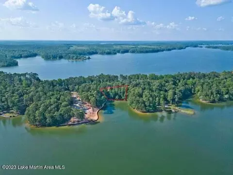 688 Luannes Way, Alexander City, AL 35010