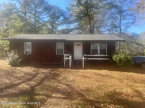 287 Blueberry St, Dadeville, AL 36853
