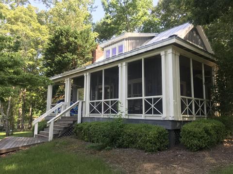 170 Carnation Dr, Equality, AL 36026