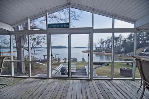 568 Mockingbird Rd, Jacksons Gap, AL 36861