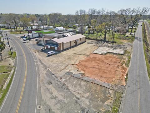 894 Hillabee St, Alexander City, AL 35010