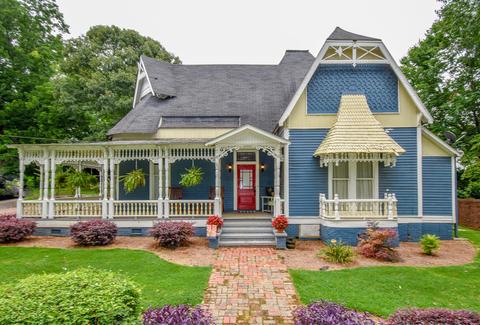 236 East St, Dadeville, AL 36853