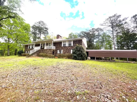 606 Little Road Rd, Equality, AL 36026