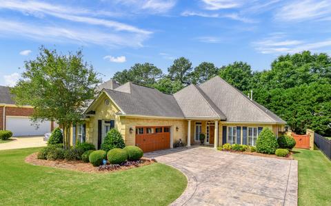 7024 Mid Pines Dr, Montgomery, AL 36117