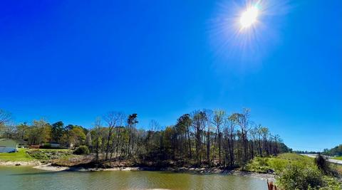 Riverchase Dr, Alexander City, AL 35010