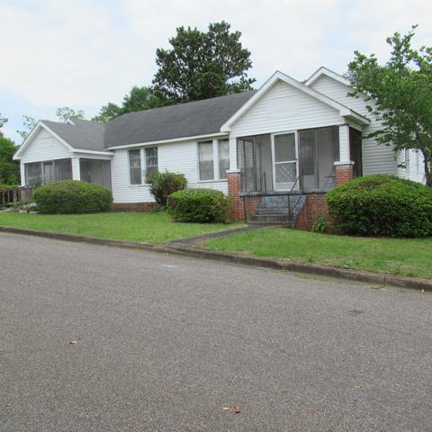 404 Powers St, Tallassee, AL 36078
