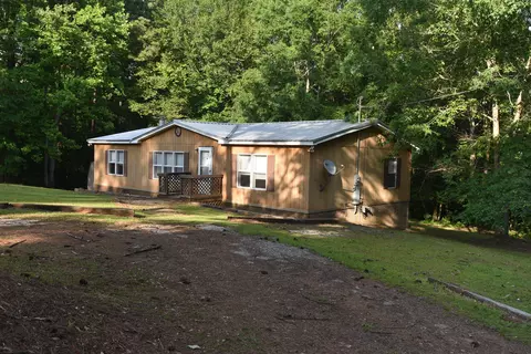 153 Thomas Rd, Alexander City, AL 35010