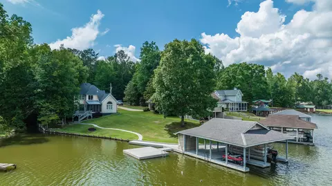 8876 Lee Rd 379, Valley, AL 36854