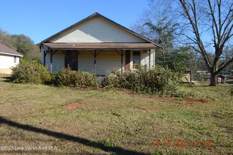 244 Oak St, Dadeville, AL 36853