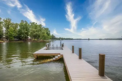 125 Holiday Shores Dr, Dadeville, AL 36853