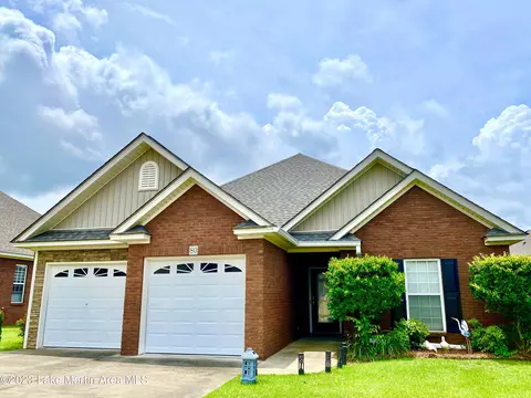 80 Brittany Dr, Elmore, AL 36025