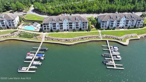 50 Crowne Pointe UNIT 304, Dadeville, AL 36853