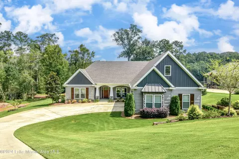 240 Riverhills Dr, Tallassee, AL 36078