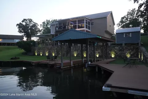 52 Black Jack Dr, Dadeville, AL 36853
