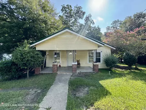 221 10th Ave, Alexander City, AL 35010