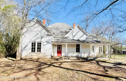1012 Lafayette St, Dadeville, AL 36853
