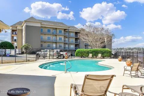 395 Sunset Point Unit 401 Dr, Dadeville, AL 36853
