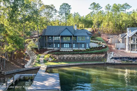 113 E Ridge Ct, Alexander City, AL 35010