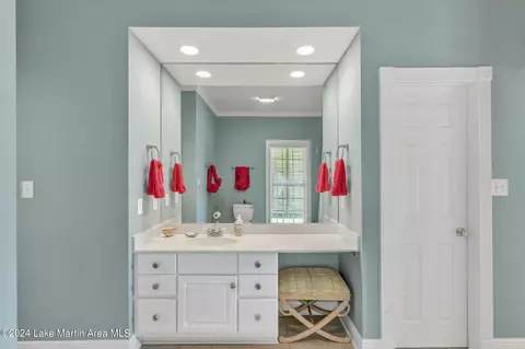 Bath - 1755 Hancel Rd, Equality, AL 36026 photo 5 of 8