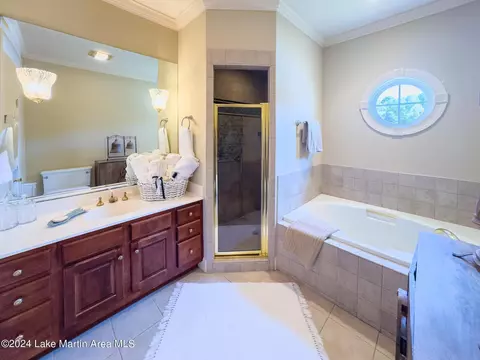 Bath - 1755 Hancel Rd, Equality, AL 36026 photo 1 of 8