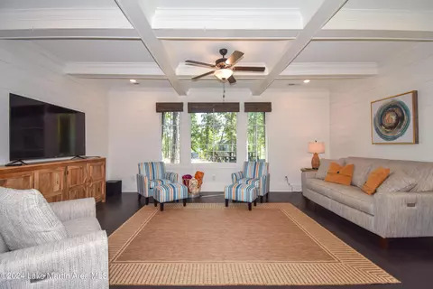 Living - 250 Old Jay Rd, Eclectic, AL 36024 photo 2 of 2