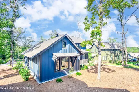 Exterior - 250 Old Jay Rd, Eclectic, AL 36024 photo 6 of 15