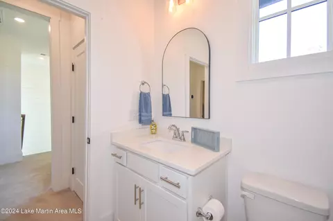 Bath - 250 Old Jay Rd, Eclectic, AL 36024 photo 11 of 11