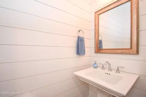 Bath - 250 Old Jay Rd, Eclectic, AL 36024 photo 1 of 11