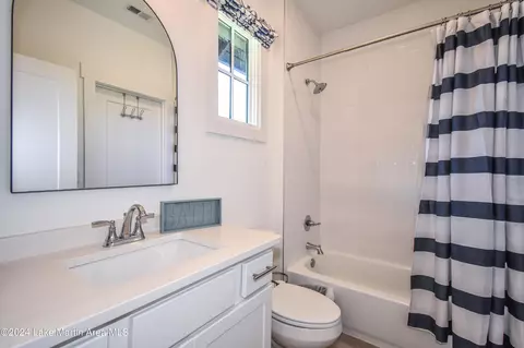Bath - 250 Old Jay Rd, Eclectic, AL 36024 photo 9 of 11