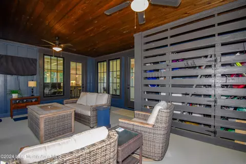 Exterior - 250 Old Jay Rd, Eclectic, AL 36024 photo 11 of 15