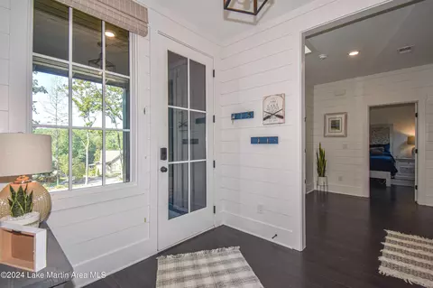 Entry Way - 250 Old Jay Rd, Eclectic, AL 36024 photo 3 of 7