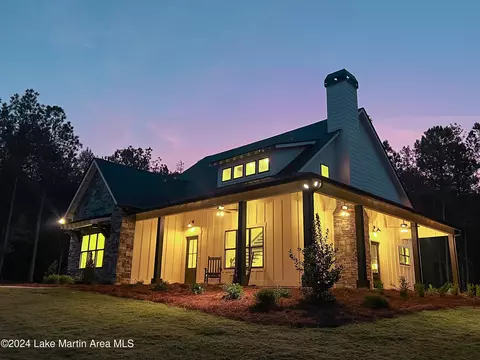 5265 Mary Olive Rd, Opelika, AL 36801