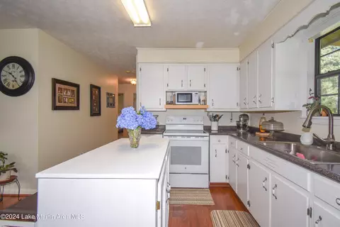 166 Walker Dr, Jacksons Gap, AL 36861 photo 8