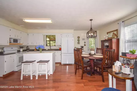 166 Walker Dr, Jacksons Gap, AL 36861 photo 9