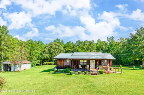 166 Walker Dr, Jacksons Gap, AL 36861