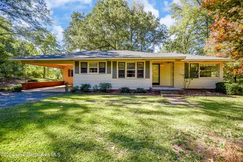 89 Bence St, New Site, AL 36256