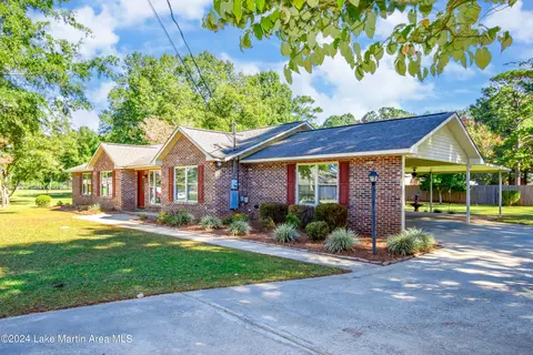 310 Riverside Dr, Tallassee, AL 36078