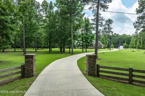 1320 Barganier, Cecil, AL 36013 photo 4